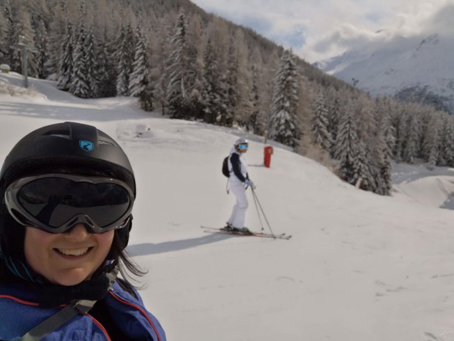 Natalie_Baker_Skiing.jpg